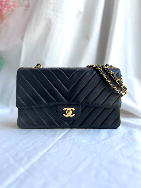 Chanel Classic Flap Clutch Vintage 80's Gold Cc Closure Black