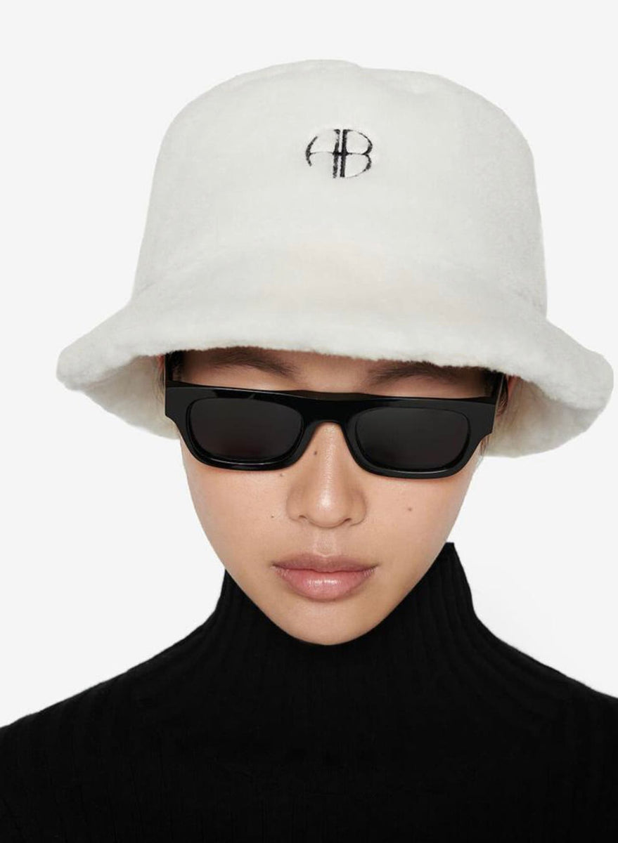 CAMI SHEARLING BUCKET HAT IN CREAM PRELOVEDSTORY