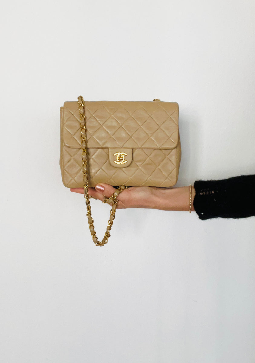 Both Sides Flap Handbag Beige – PRELOVEDSTORY